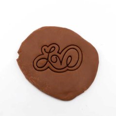 Nápis LOVE | dvoudílné vykrajovátko