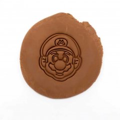 Mario | alakú kiszúró forma