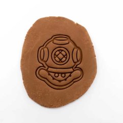 Potápěčská helma | dvoudílné vykrajovátko