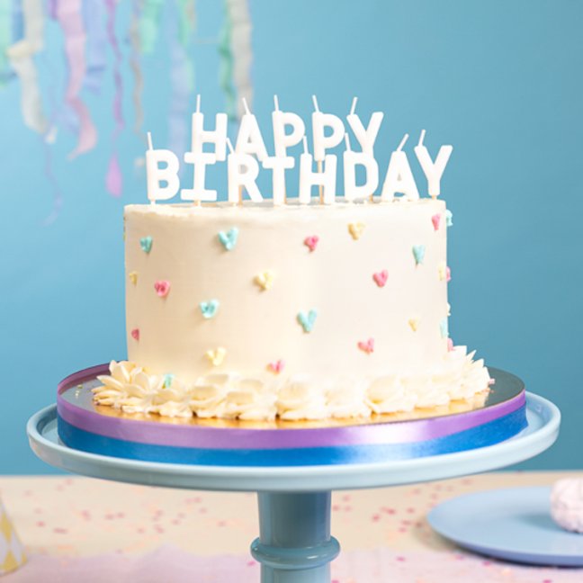 Dortové svíčky - Happy Birthday, bílé, 13 ks, 2,5 cm