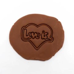 Love is | dvoudílné vykrajovátko
