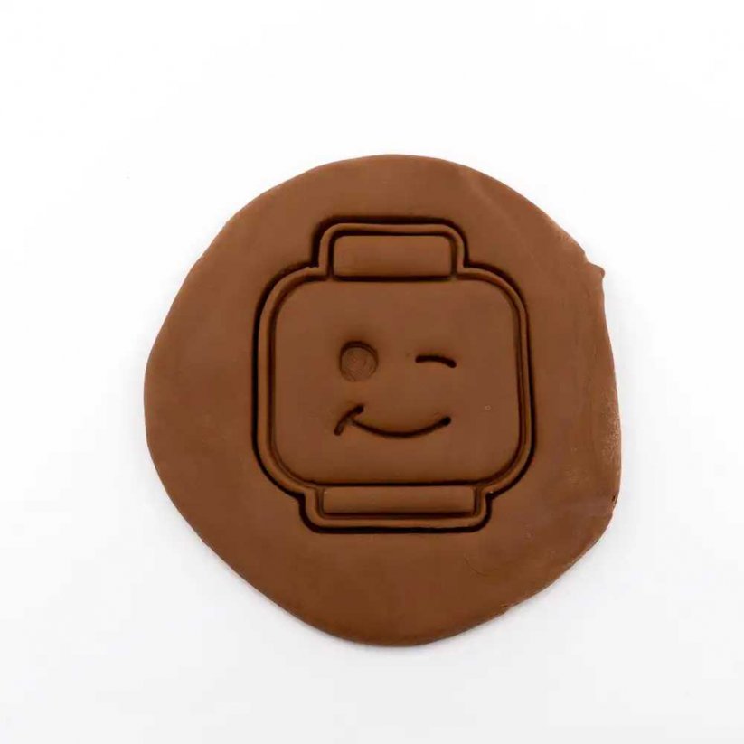 Emoji 7 | alakú kiszúró forma